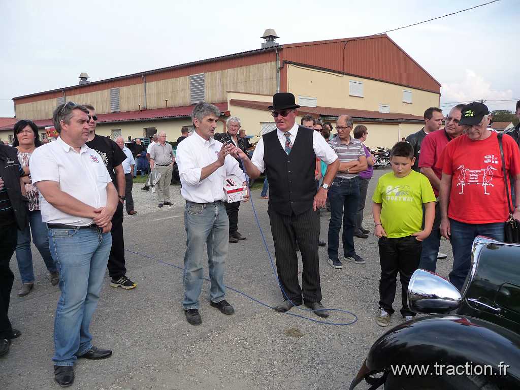 2014_Rustenhart (116).JPG - 34ème Randonnée Internationale des Vendanges organisée par le CVAAM, la présentation du plateau "Traction"